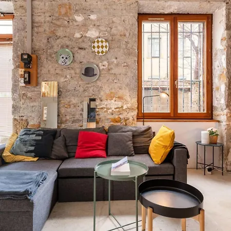 Charming 4 People Sathonay Terreaux Apartamento *